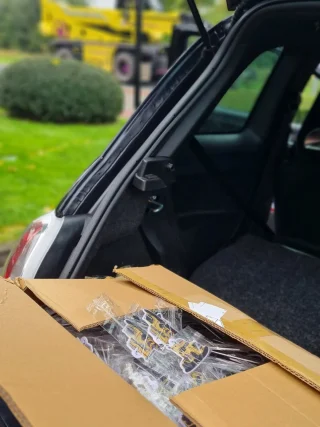 Instagram post from truckcartoon.nl. This post is in position 12.