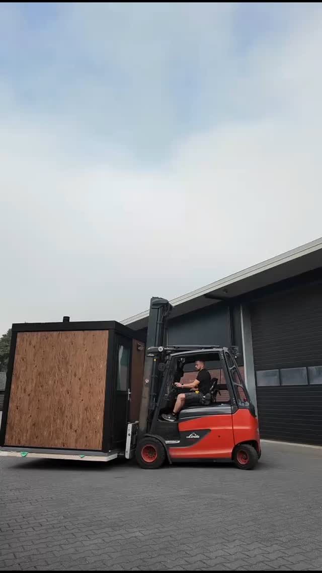 Instagram post from filmploegbarneveld. This post is in position 6.